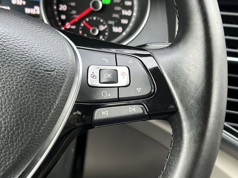 Used 2018 Volkswagen Atlas SEL image 31