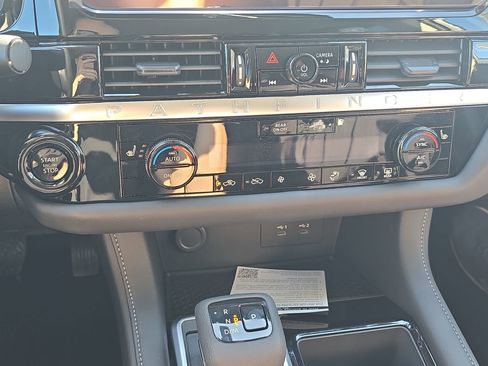 New 2026 Nissan Pathfinder SV AWD/4WD image 24