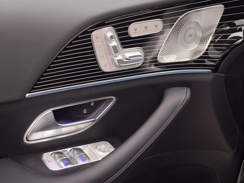 Used 2026 Mercedes-Benz GLS 450 4MATIC image 21