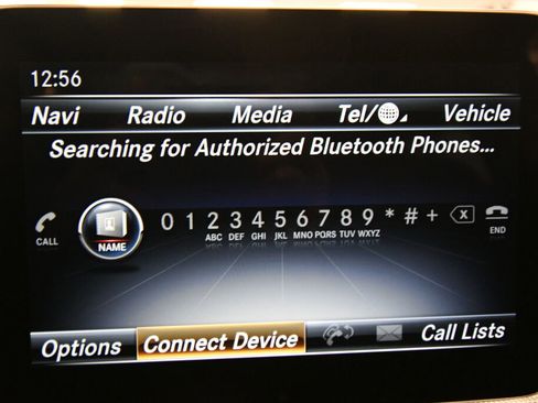 Used 2020 Mercedes-Benz GLA 250 4MATIC w/ Premium Package image 14