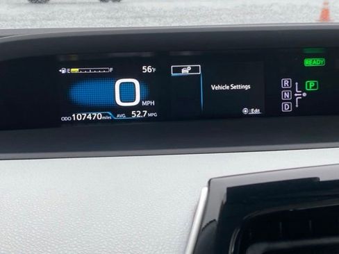 Certified 2017 Toyota Prius Three Touring w/ Carpet Mat Package FWD image 23