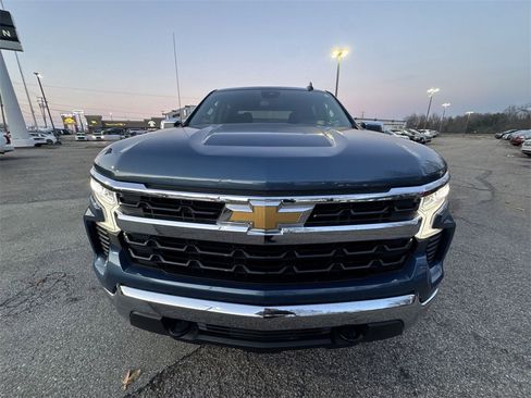 Used 2024 Chevrolet Silverado 1500 LT image 26