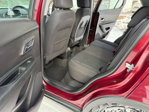 Used 2017 Chevrolet Trax LS w/ LPO, Cargo Package image 22