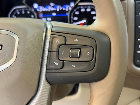 Used 2021 GMC Yukon Denali w/ Denali Premium Package image 26