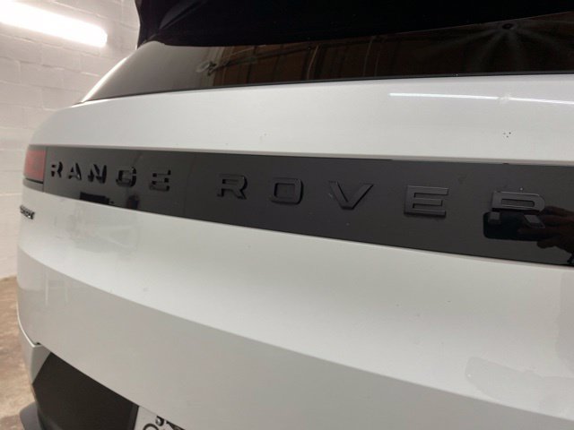 Used 2025 Land Rover Range Rover Sport SE AWD/4WD image 98
