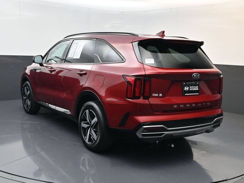 Used 2021 Kia Sorento S FWD image 8