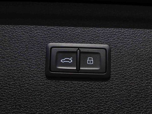 Used 2023 Audi Q5 2.0T Premium Plus w/ Premium Plus Package AWD/4WD image 39