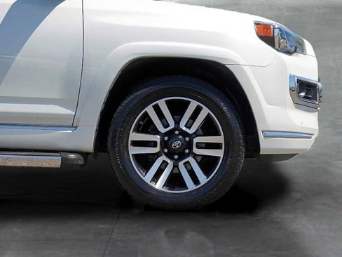 Used 2016 Toyota 4Runner Limited image 9