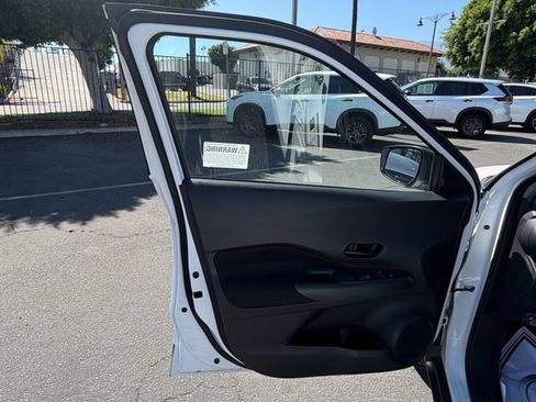 Used 2025 Nissan Kicks Play S FWD image 11