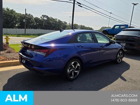 Certified 2023 Hyundai Elantra SEL w/ Convenience Package FWD image 12