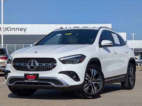 Used 2025 Mercedes-Benz GLA 250 4MATIC image 2