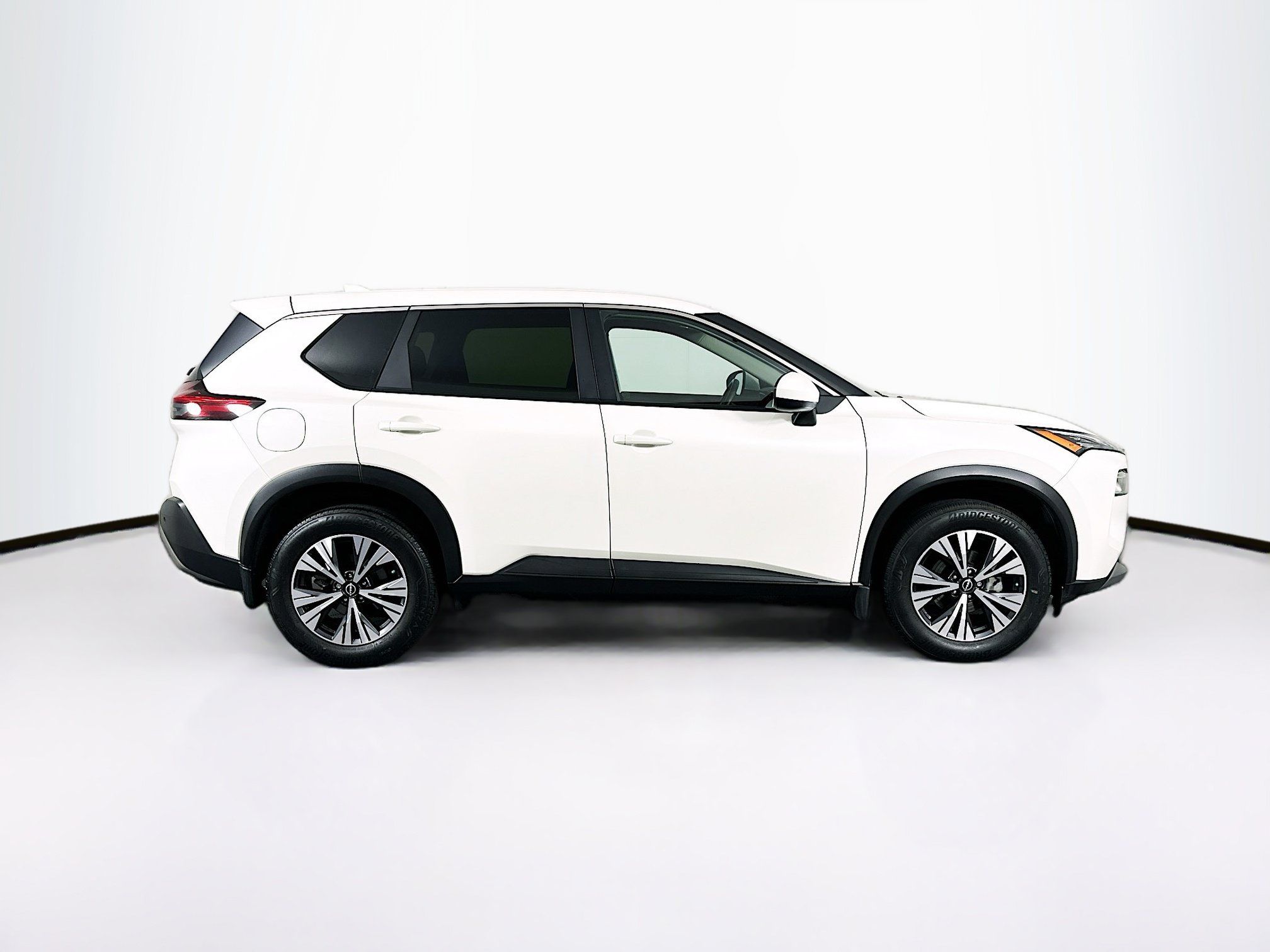 Used 2023 Nissan Rogue SV FWD image 10