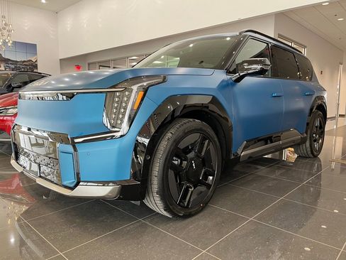 New 2024 Kia EV9 GT-Line AWD/4WD image 3