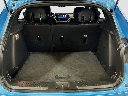 Used 2025 Chevrolet Trax RS w/ Driver Confidence Package image 22