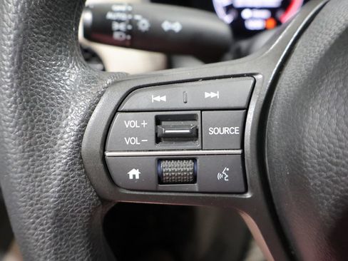 Used 2024 Honda HR-V LX image 34
