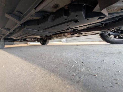 Used 2019 Subaru Outback 2.5i Limited AWD/4WD image 13