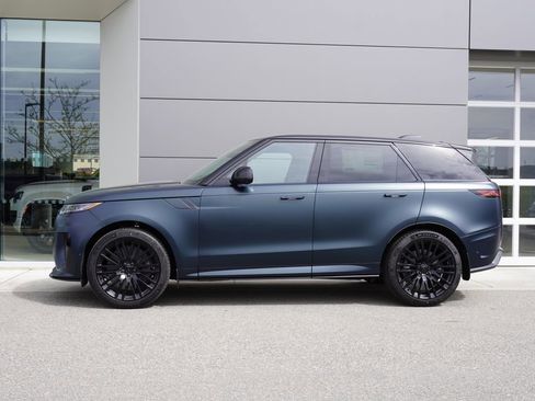 New 2026 Land Rover Range Rover Sport SV AWD/4WD image 8
