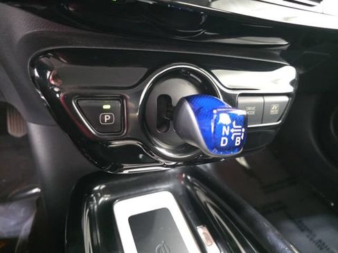 Used 2016 Toyota Prius Three Touring FWD image 24