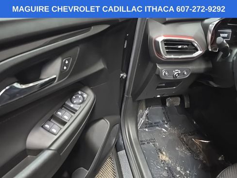 Used 2023 Chevrolet TrailBlazer RS AWD/4WD image 27