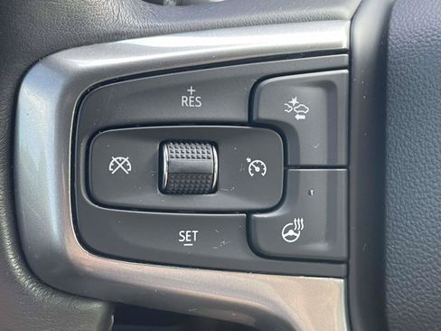 Used 2023 Chevrolet Tahoe Premier AWD/4WD image 25