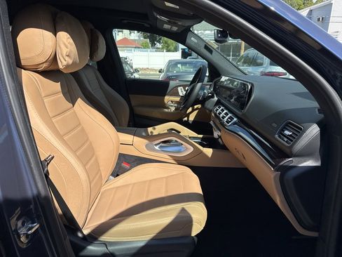 New 2026 Mercedes-Benz GLS 450 4MATIC image 11