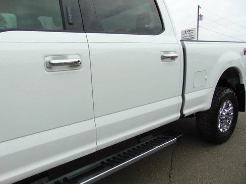 Used 2017 Ford F250 XLT w/ XLT Premium Package image 27