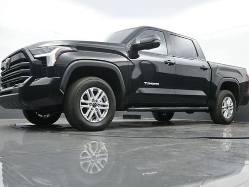 Used 2024 Toyota Tundra SR5 w/ SR5 Convenience Package image 12