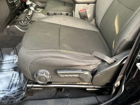 Used 2020 Jeep Gladiator Sport w/ Quick Order Package 24S image 26