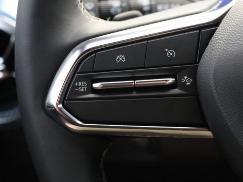 Used 2024 Chevrolet Equinox EV LT image 19