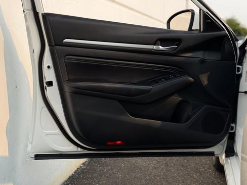 Used 2019 Nissan Altima 2.5 SL AWD/4WD image 11