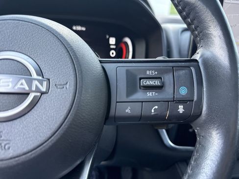 Used 2023 Nissan Rogue Platinum w/ Platinum Premium Package AWD/4WD image 22