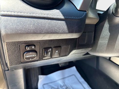 Used 2014 Toyota RAV4 LE FWD image 27