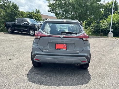 Certified 2022 Nissan Kicks SV FWD image 6
