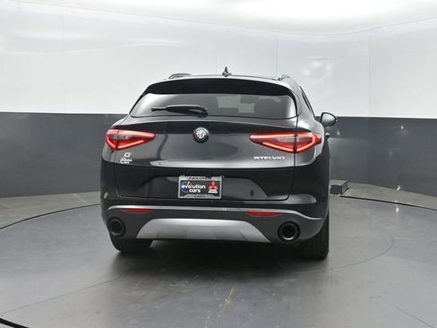 Used 2023 Alfa Romeo Stelvio Ti AWD/4WD image 31