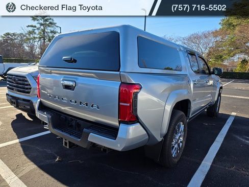 Used 2024 Toyota Tacoma Limited w/ Limited Package (LT) image 6
