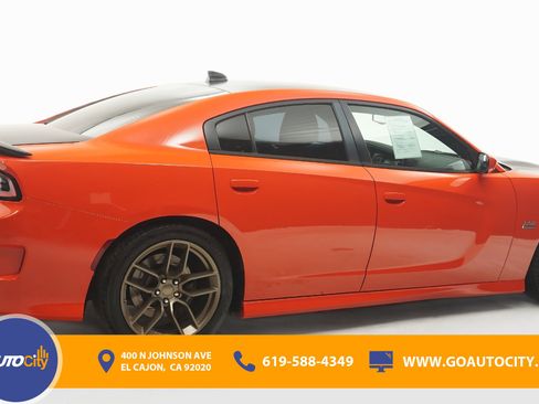 Used 2018 Dodge Charger R/T Scat Pack image 4
