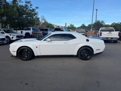 Used 2023 Dodge Challenger R/T Scat Pack RWD image 5