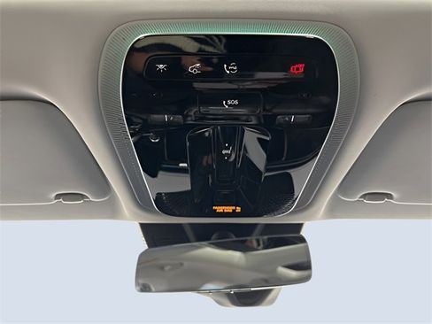 Used 2025 Mercedes-Benz E 350 4MATIC Sedan image 27