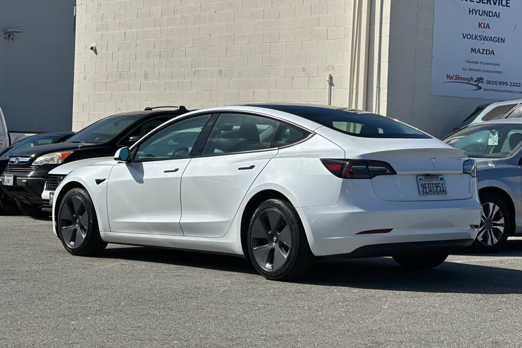 Used 2023 Tesla Model 3 Standard Range RWD image 5