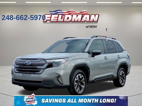 Used 2025 Subaru Forester Premium AWD/4WD image 1