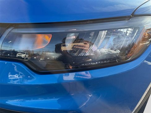 Certified 2024 Jeep Compass Limited image 22