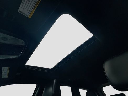 Used 2019 Jeep Grand Cherokee Altitude image 21