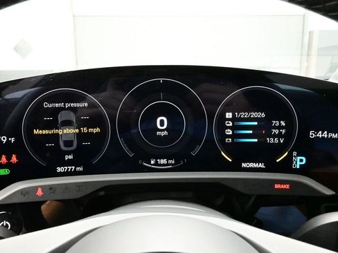 Used 2022 Porsche Taycan GTS image 9