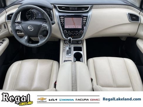Used 2021 Nissan Murano SL w/ SL Moonroof Package image 12