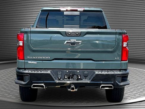 Used 2025 Chevrolet Silverado 1500 LT Trail Boss w/ Convenience Package II AWD/4WD image 5