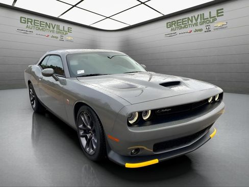 Used 2023 Dodge Challenger R/T Scat Pack w/ Plus Package RWD image 7
