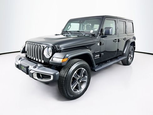 Used 2023 Jeep Wrangler Unlimited Sahara w/ Safety Group AWD/4WD image 3