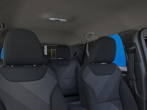 New 2027 Chevrolet Bolt LT w/ Comfort Package FWD image 24