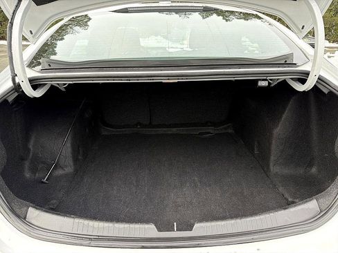 Used 2023 Chevrolet Malibu LT image 21