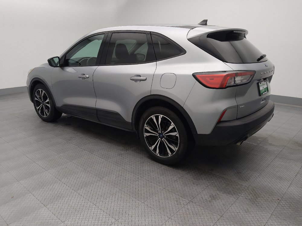 Used 2022 Ford Escape SE w/ SE Sport Appearance Package FWD image 3